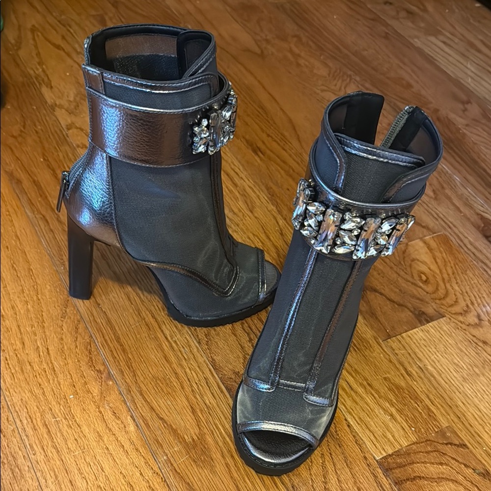 Karl Lagerfeld Black Heeled Boots